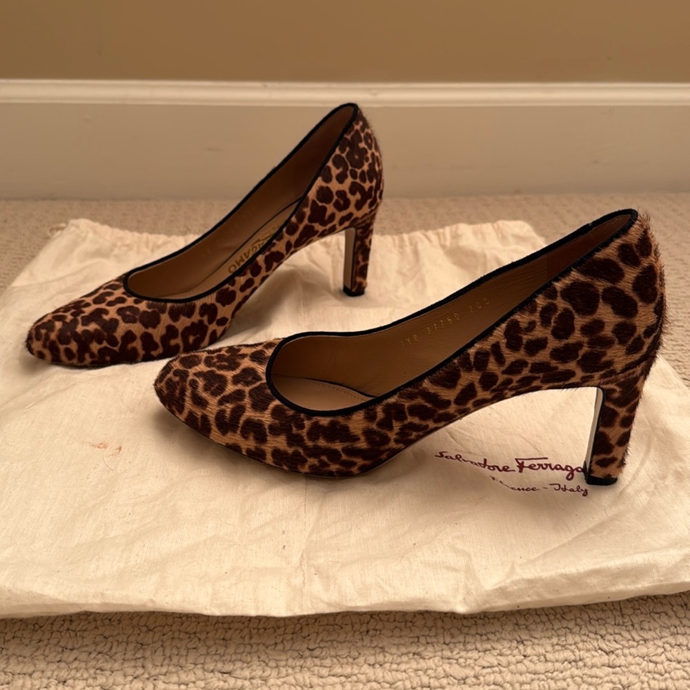Salvatore Ferragamo Leopard Print Calf Hair Pumps, size 7